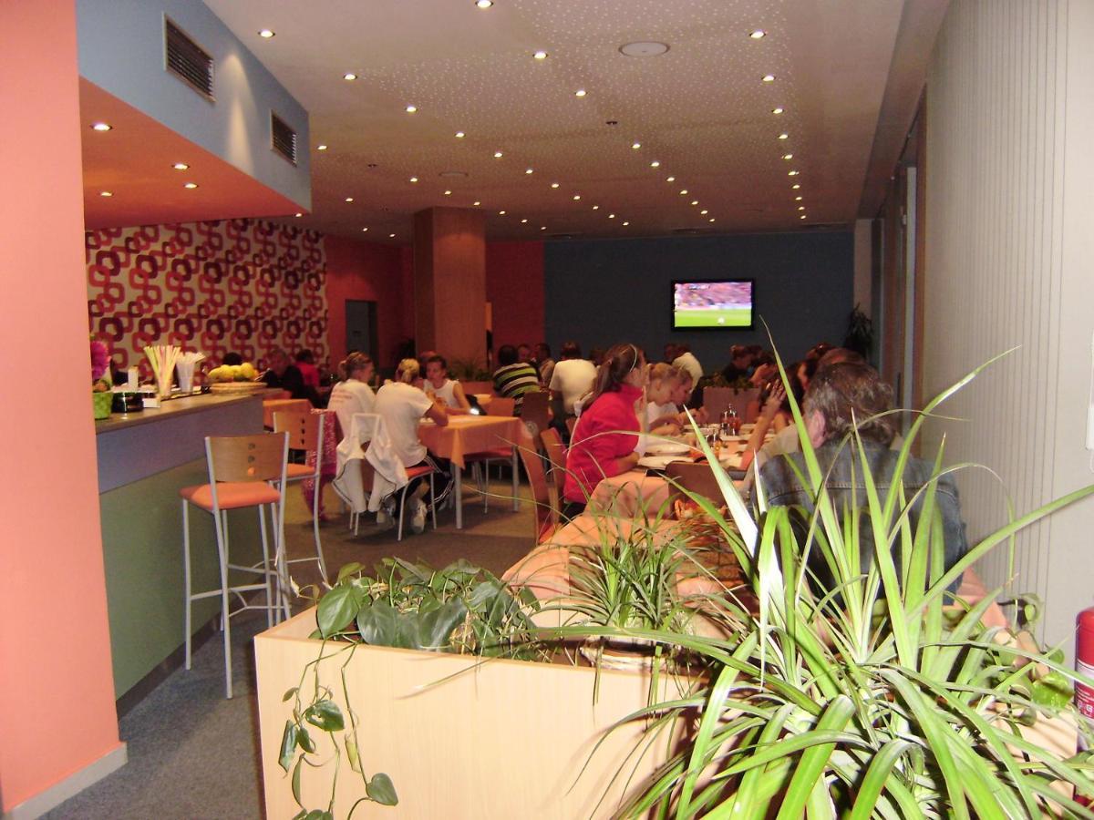 Sport Hotel Ticha Orlice Usti nad Orlici Ngoại thất bức ảnh